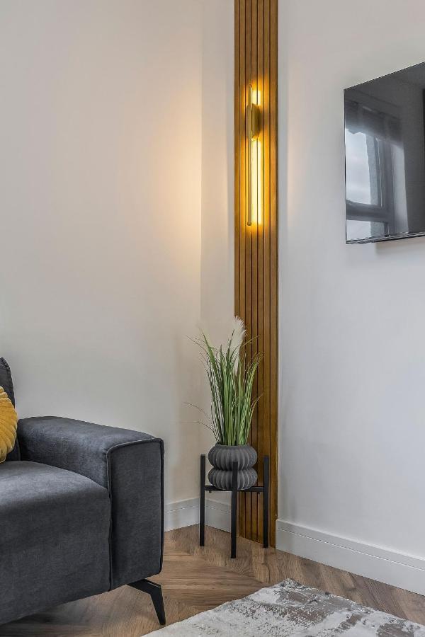 Parkside 2 Bedroom House Near Dunfermline & Edinburgh ภายนอก รูปภาพ