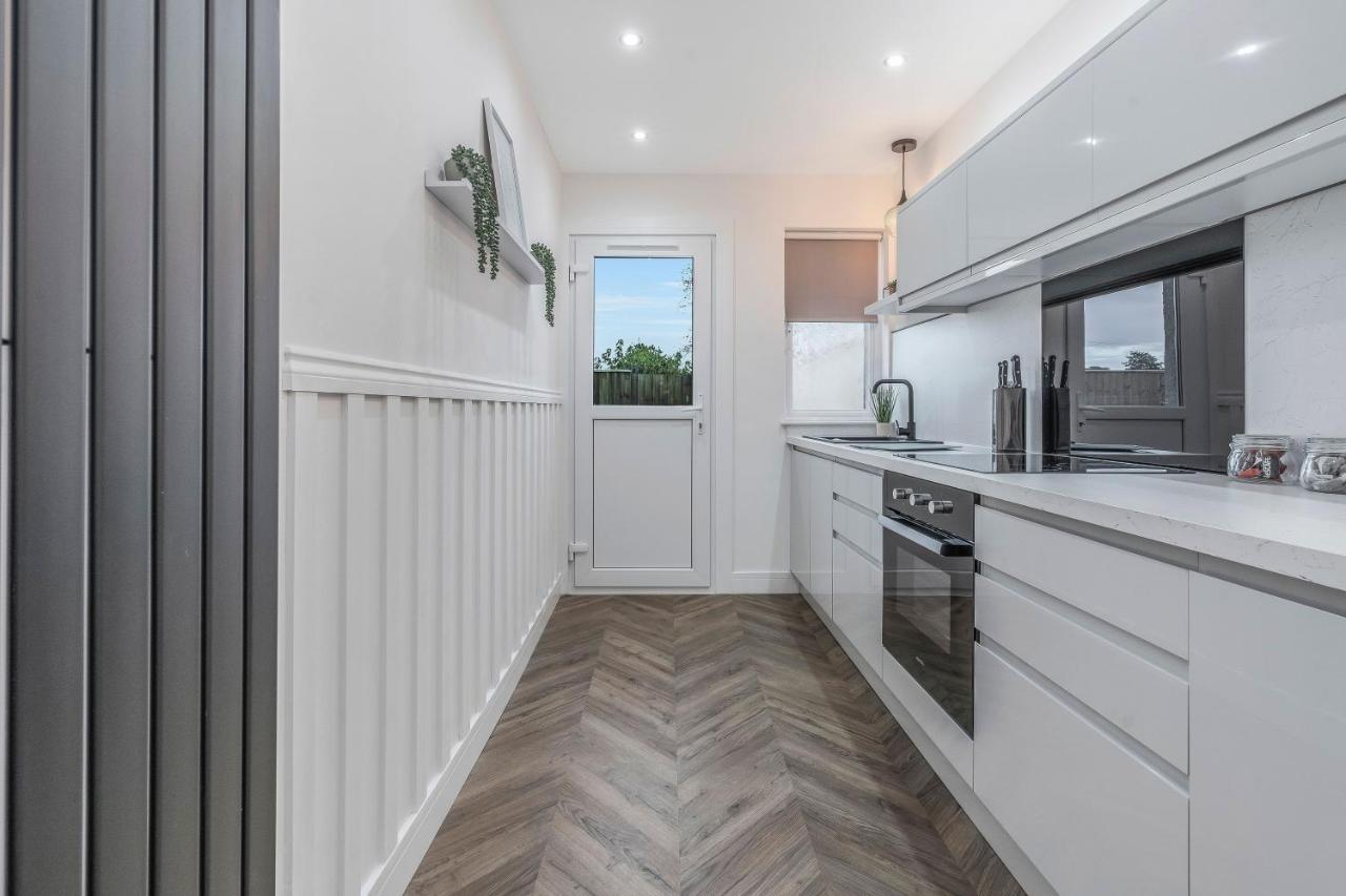 Parkside 2 Bedroom House Near Dunfermline & Edinburgh ภายนอก รูปภาพ
