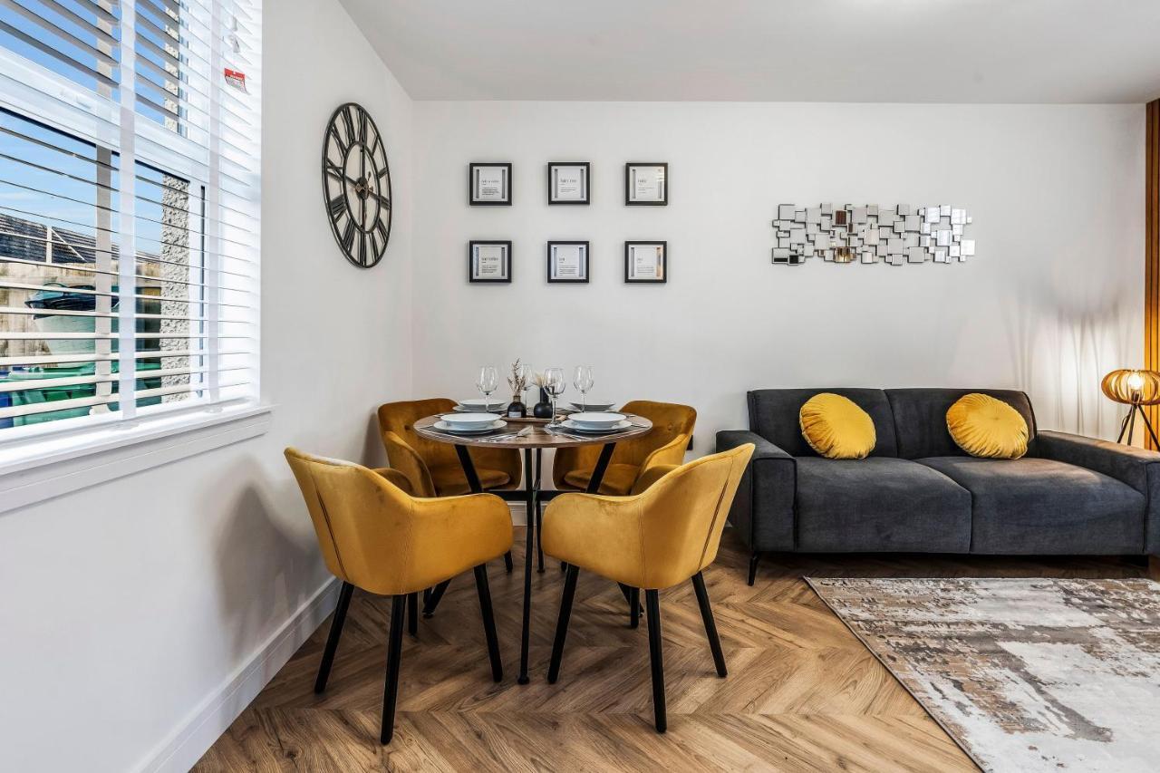 Parkside 2 Bedroom House Near Dunfermline & Edinburgh ภายนอก รูปภาพ