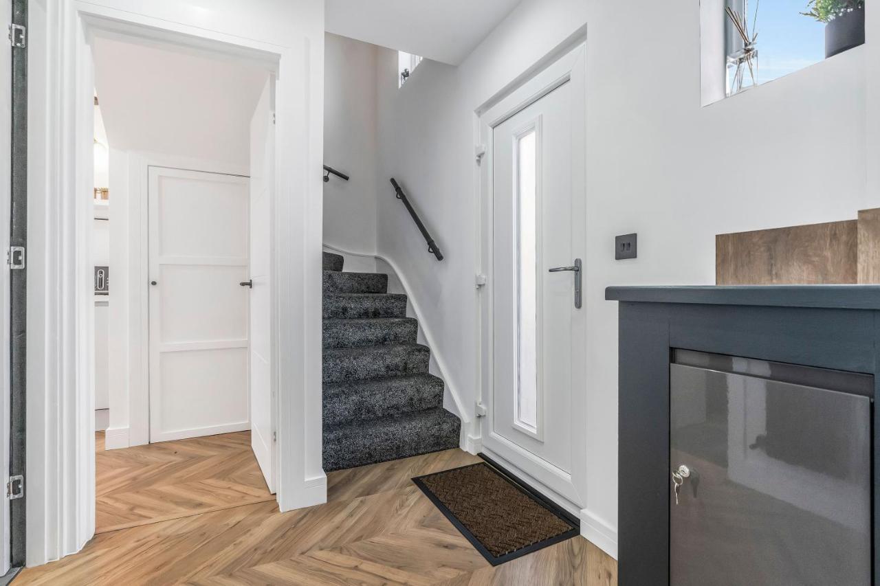 Parkside 2 Bedroom House Near Dunfermline & Edinburgh ภายนอก รูปภาพ